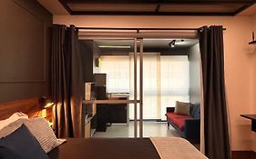 Chic Black Design - Zpinheiros